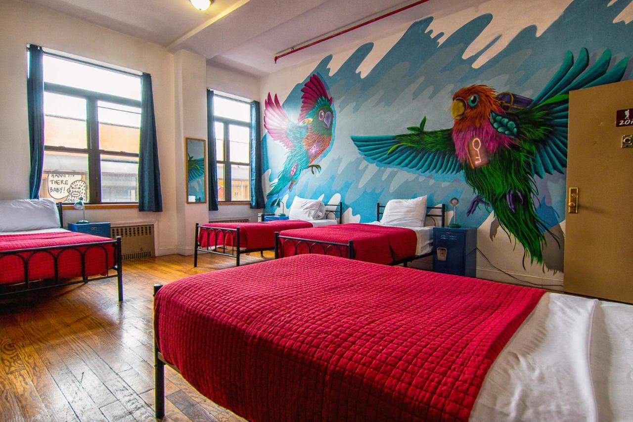Ny Moore Hostel New York Bagian luar foto