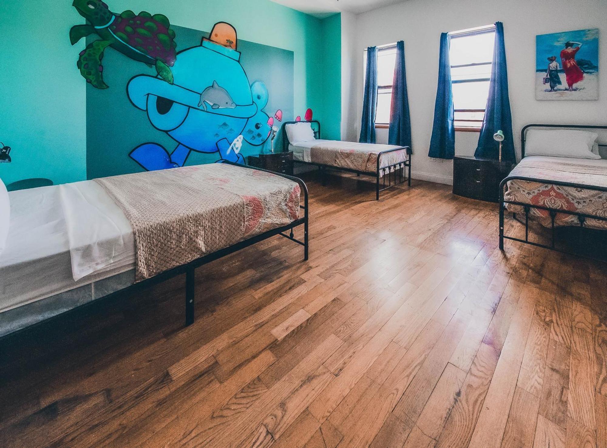 Ny Moore Hostel New York Bagian luar foto