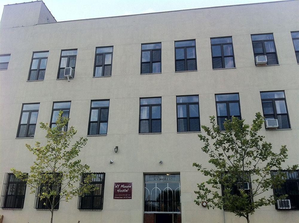 Ny Moore Hostel New York Bagian luar foto
