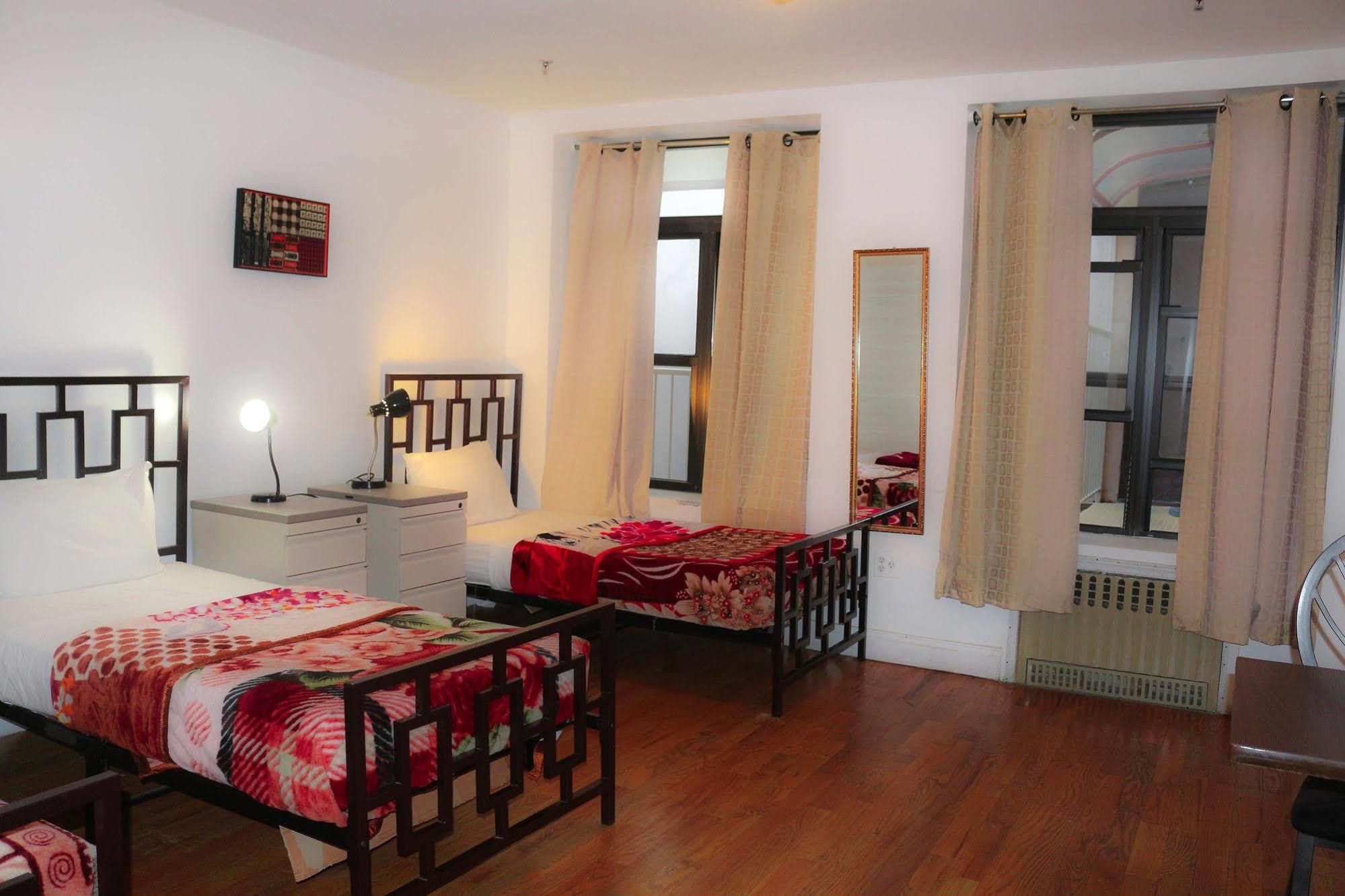 Ny Moore Hostel New York Bagian luar foto